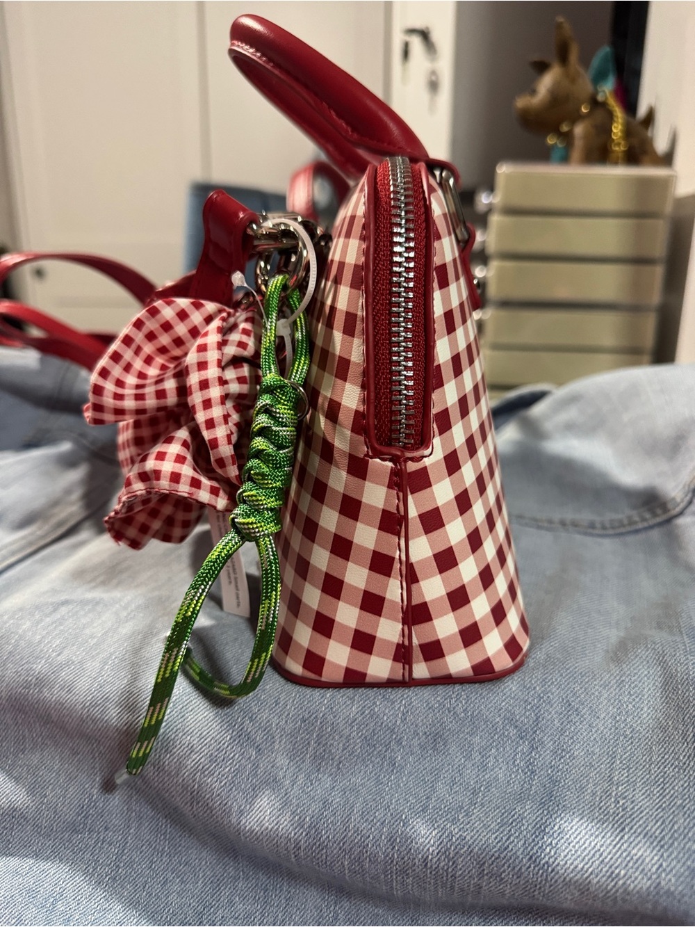 Steve Madden Red Gingham Satchel with Green Charm Bfayth crossbody with strap - Picture 9 of 10